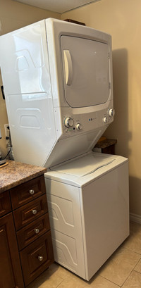GE Stacked Washer/Dryer electric laundry center