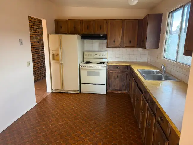 Great Rental $1400/month including gas, water and electricity in Long Term Rentals in Calgary - Image 3