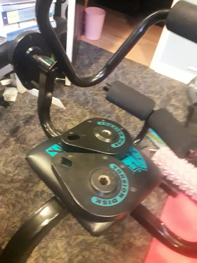 Body by Jake ab and back plus excercise workout machine  in Exercise Equipment in Mississauga / Peel Region - Image 8