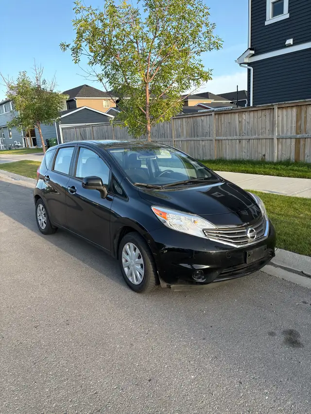 2014 Nissan Versa SV - Manual 