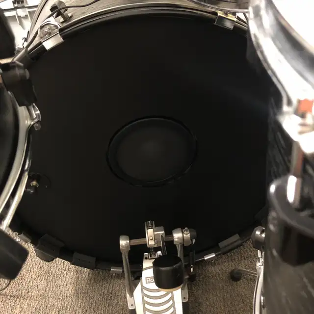 Custom Hybrid Roland Yamaha Drum Kit (Toronto) in Drums & Percussion in City of Toronto - Image 9