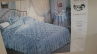 Luxor CollectionDouble Bed Spread with 2 matching Pillows
