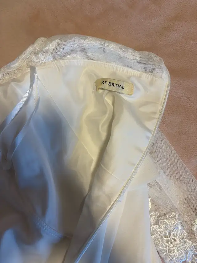 Wedding Dress in Wedding in Saskatoon - Image 6