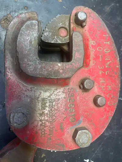 Good shape Plate clamp 1 ton 0–34 mm. For steel construction and welding Miller, Lincoln Hobart