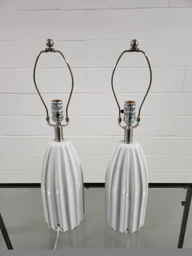 Modern Table Lamps, Set of 2 in Indoor Lighting & Fans in City of Toronto - Image 9