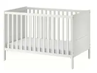 Lit de bébé / Crib Ikea SUNDVIK