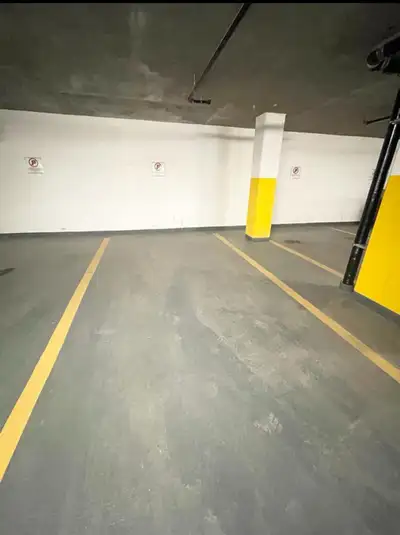 Hi, renting out an indoor parking spot at 1211 Rue Drummond(downtown mtl, 5 mins from bell center) a...