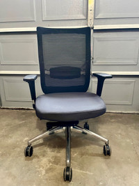 Obi Chair from Tayco - ergonomic office chair