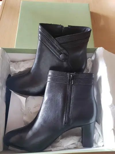 New Clarks Women’s Black Leather Ankle Boots with Heel Size 9.5, View more