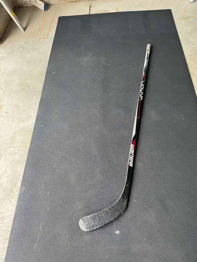 Bauer Vapor X600 Hockey Stick (Left) in Hockey in Winnipeg - Image 3