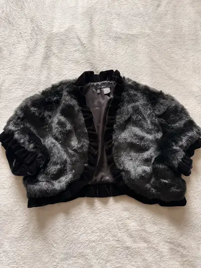 Zara Basic Black Faux Fur Bolero- Size M, View more