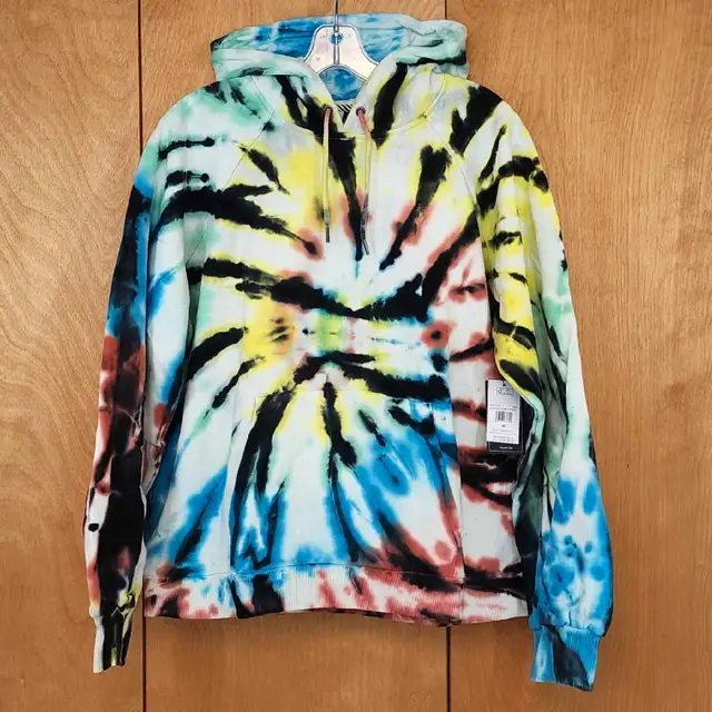 Volcom hoodie size medium62864744342785126