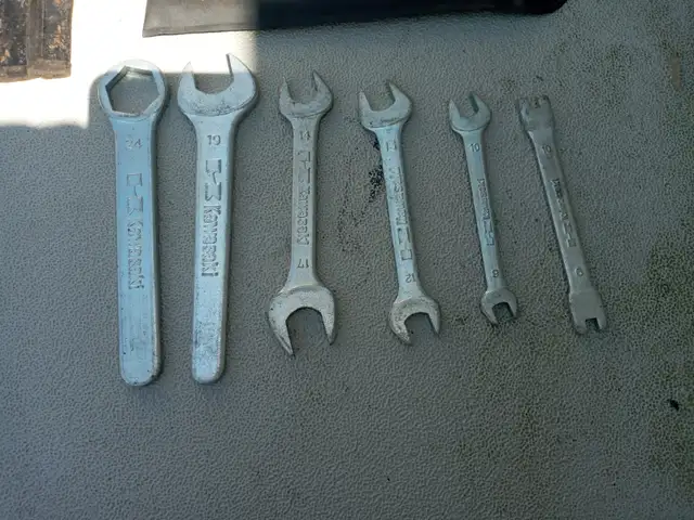 Vintage kawasaki bike tool kit in Hand Tools in Windsor Region - Image 2