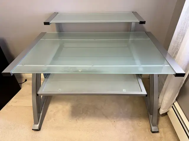 Glass Computer Desk in Desks in City of Halifax - Image 3