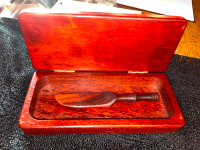 Premium Wood Storage Box Containing Wood Spreader Knife - NEW