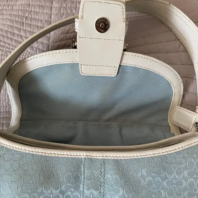 Coach White and Blue Mini Soho Shoulder Bag in Women's - Bags & Wallets in City of Toronto - Image 6