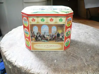 plusieurs articles vintage a différent prix photo 1 a 6 belle canne biscuit Gray Dunn # 12155.7 10$...