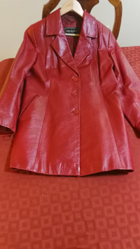 WOMEN JACKET