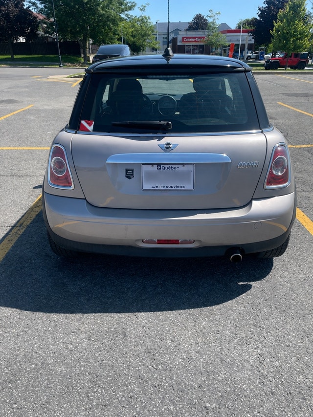 2012 MINI Cooper Baker Street Edition — photo 2