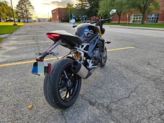 2022 Triumph Speed Triple 1200 RS Mint Low Km's in Sport Bikes in City of Toronto - Image 8