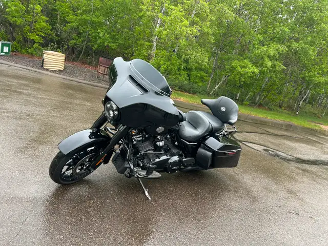 2023 Harley Davidson Street Glide in Touring in Regina - Image 3