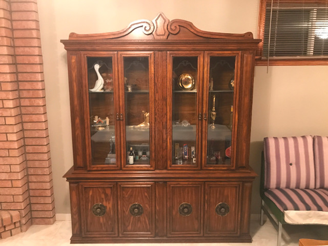 Dining Room Hutch/Buffet/China Display Cabinet in Hutches & Display Cabinets in City of Toronto