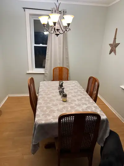 Looking for roommate all inclusive $1,000