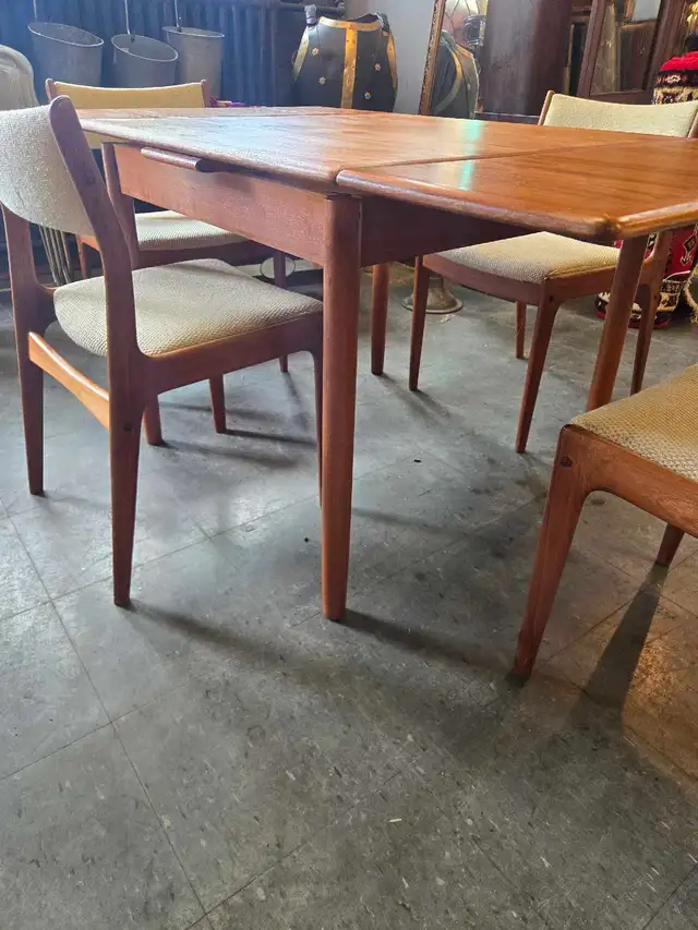 Danish mcm Teak Dining Set in Dining Tables & Sets in City of Toronto - Image 4