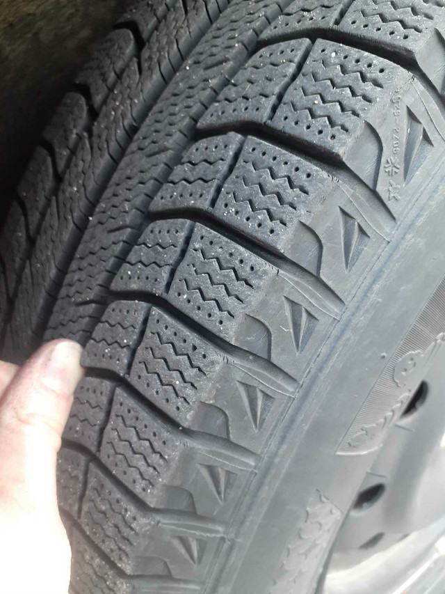 215 70 r16 Michelin Latitude Tires And Rims $420 in Tires & Rims in Cambridge - Image 3