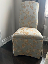 ACCENT CHAIRS - GRAPEVINE - 2 identical Chairs
