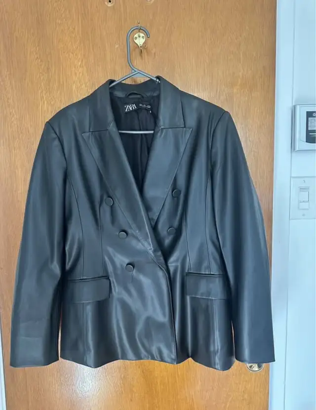 Blazer Zara in Women's - Tops & Outerwear in Gatineau - Image 4