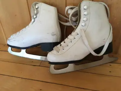 patins blancs grandeur 13 J, View more