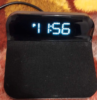 IHome IW18 Digital Clock/Wireless Charger (Black) 