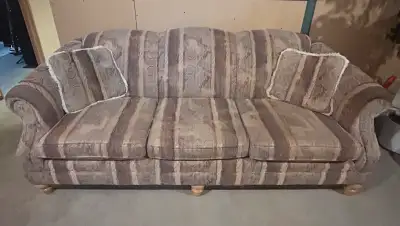 Two very comfortable couches with four matching decorative pillows. Very amazing quality, will last...