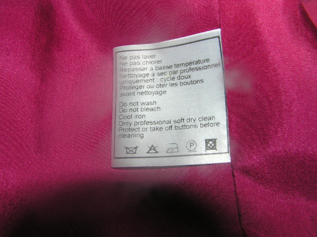 2000 Chanel Pink/Purple Knitted Wool Coat Made in France Sz. 40 in Women's - Tops & Outerwear in Cape Breton - Image 4