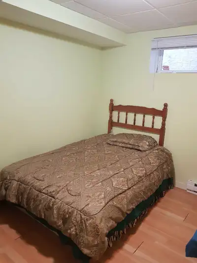 Room for rent near UOM Aug 1st for girls