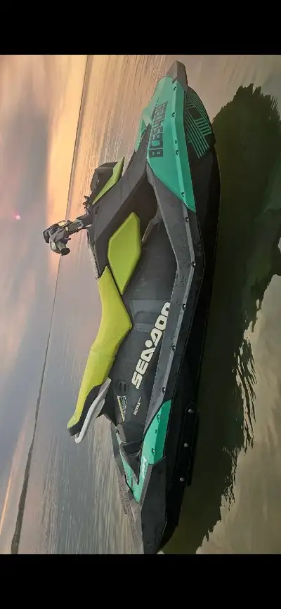 Selling my 2019 Seadoo Spark Trixx 3 up with IBR and adjustable bars. Currently sitting at 97 hours....