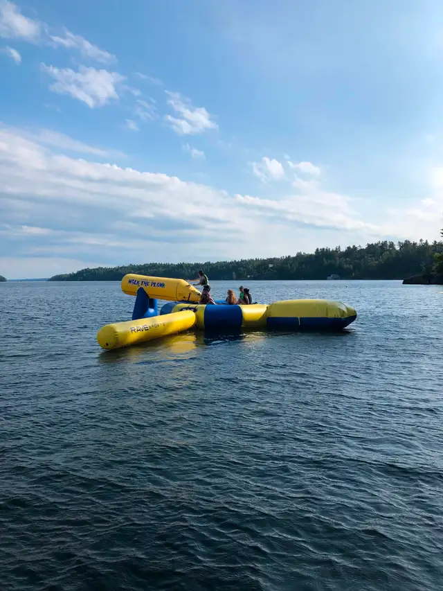 RAVE WATER TRAMPOLINE & ATTACHMENTS62863277557507122
