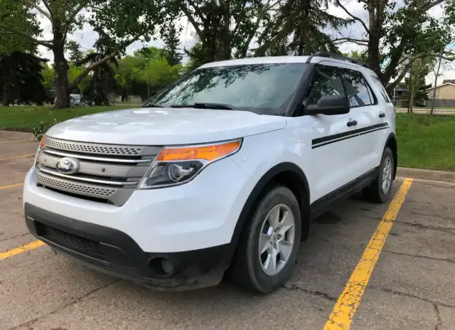 2014 FORD EXPLORER AWD 7PASSENGER ONE OWNER V6/3.5L v/CLEAN ACT