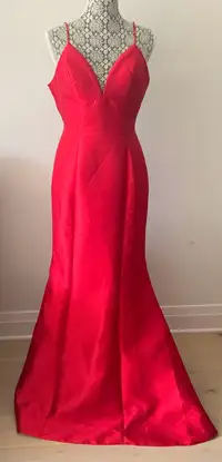 Sherri Hill Full Length Red Dress Size 6 Prom Dress