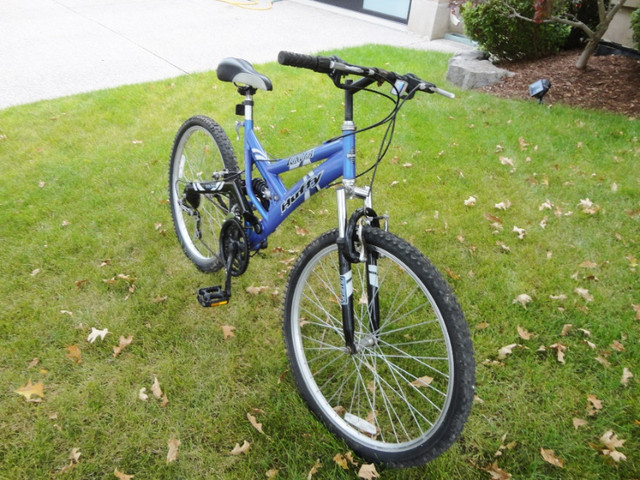 Teen Adult Huffy Tundra 26" Dual Suspension 21 Spd Mountain Bike in Mountain in Kitchener / Waterloo - Image 2