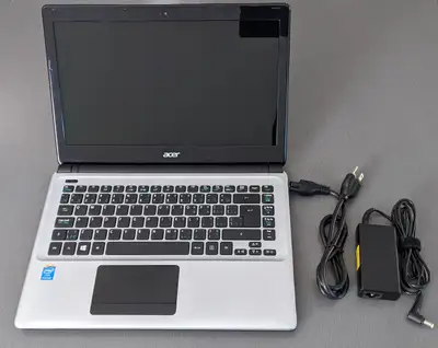 Laptop 14" Acer Aspire E1-432, Intel Pentium 3556 (1.7Ghz), View more