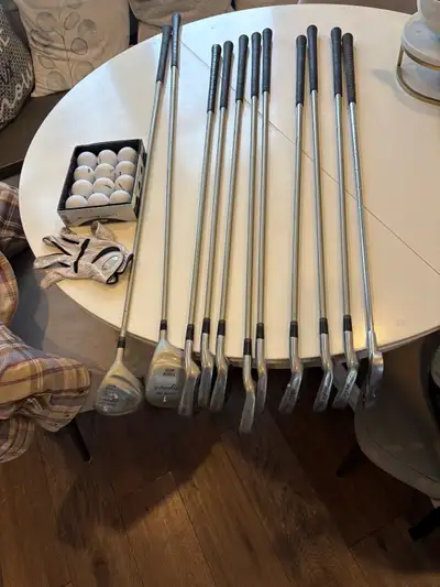 women’s full set of right golf clubs and mizuno stand bag, View more