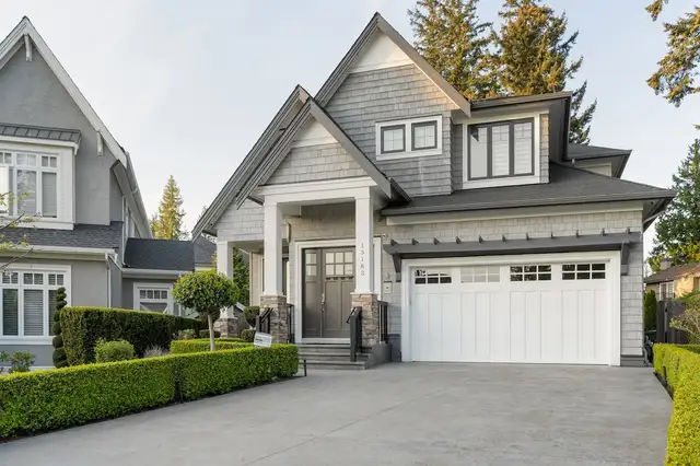 Beautiful newer house in south surrey for rent