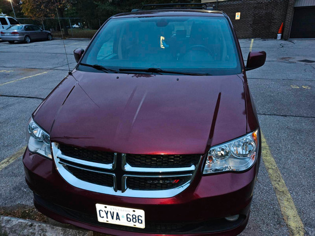 2019 Dodge Grand Caravan SXT Premium Plus in Cars & Trucks in City of Toronto - Image 3