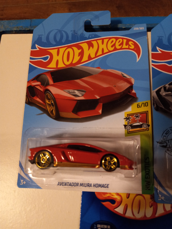 Hot Wheels Ferrari 456M,Lamborghini Roadster,Miura Lot of 3 in Toys & Games in Trenton - Image 2