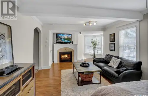 Welcome home to this fully furnished 1 bedroom condo located with 1.5 blocks to Wascana Park and 2.5...