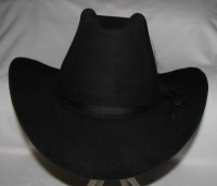 Akubra Cowboy Hat "Bobby" Made in Australia 57 (7-1/8) Excellent