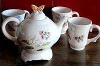 Lenox white porcelain Butterfly Meadows teapot, mugs