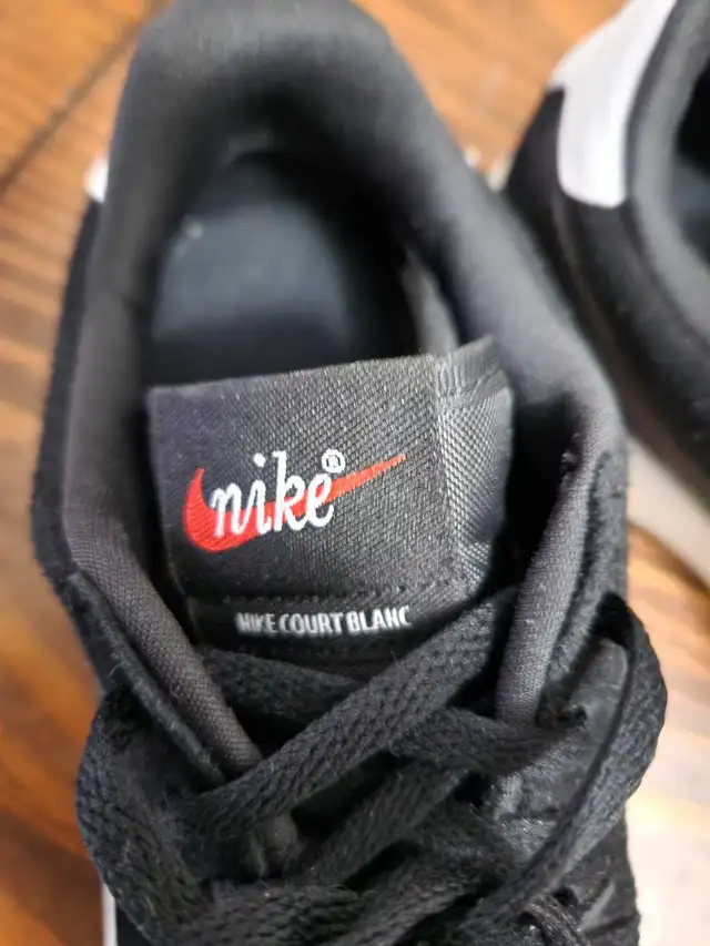 Nike women's shoes almost new size 6.5  in Women's - Shoes in Peterborough - Image 7